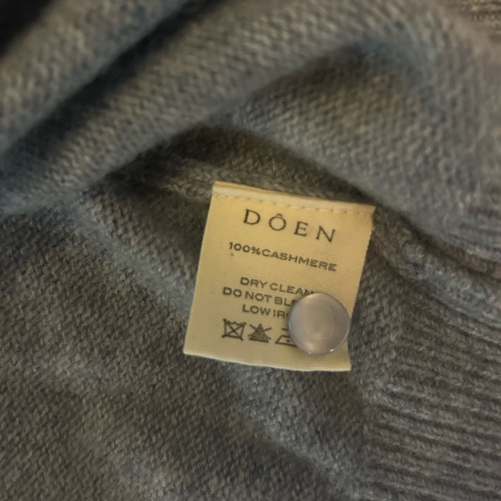 SOLD Doen Fairchild cashmere cardigan - Picture 4 of 10